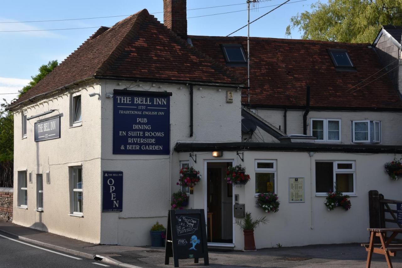 The Bell Inn Salisbury Buitenkant foto