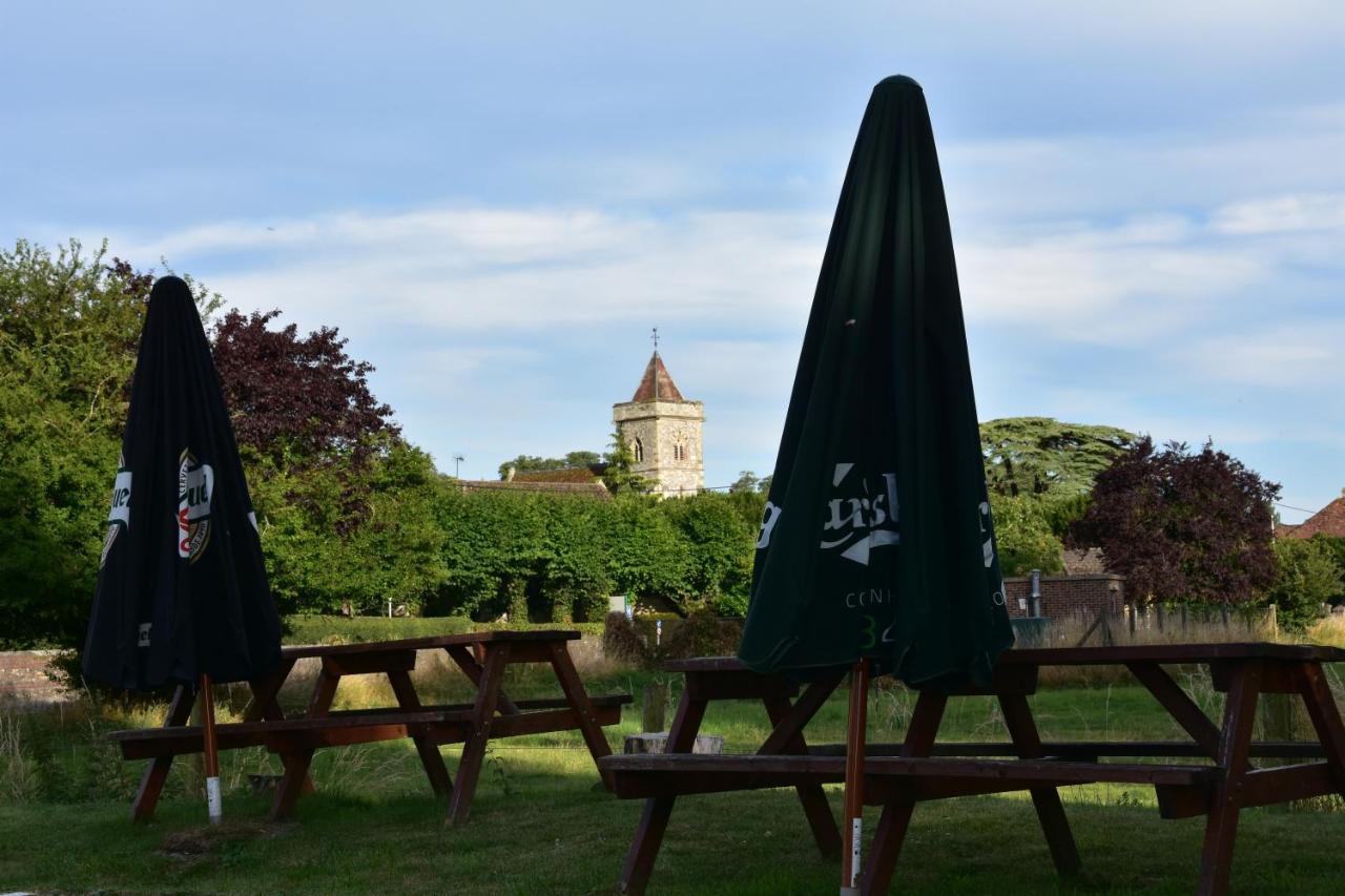 The Bell Inn Salisbury Buitenkant foto
