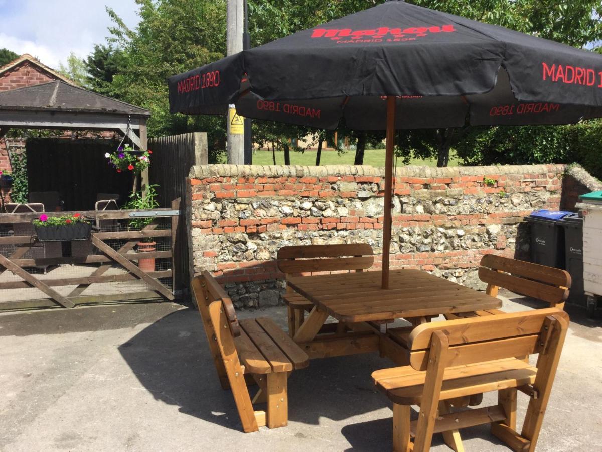 The Bell Inn Salisbury Buitenkant foto
