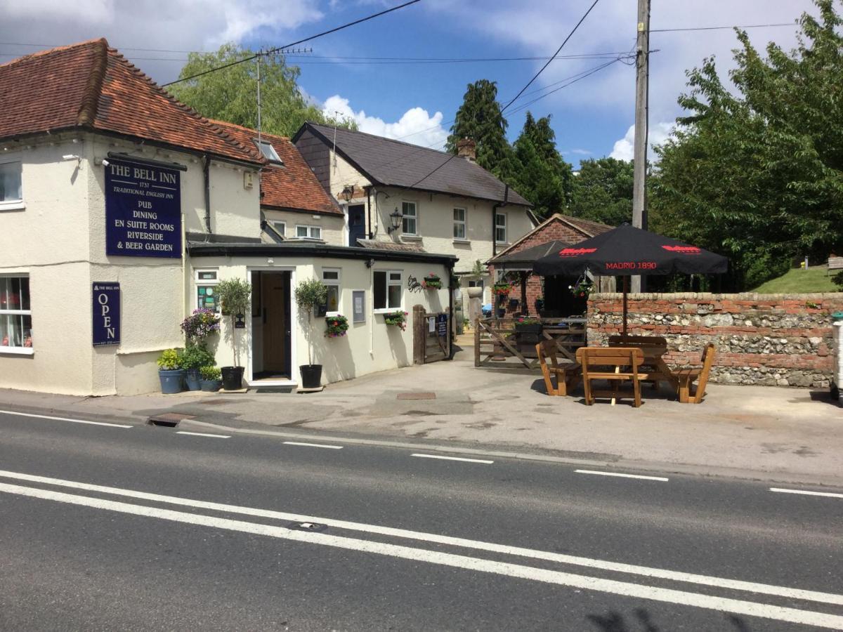 The Bell Inn Salisbury Buitenkant foto